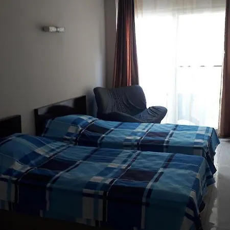 Homestay Lara Camlik